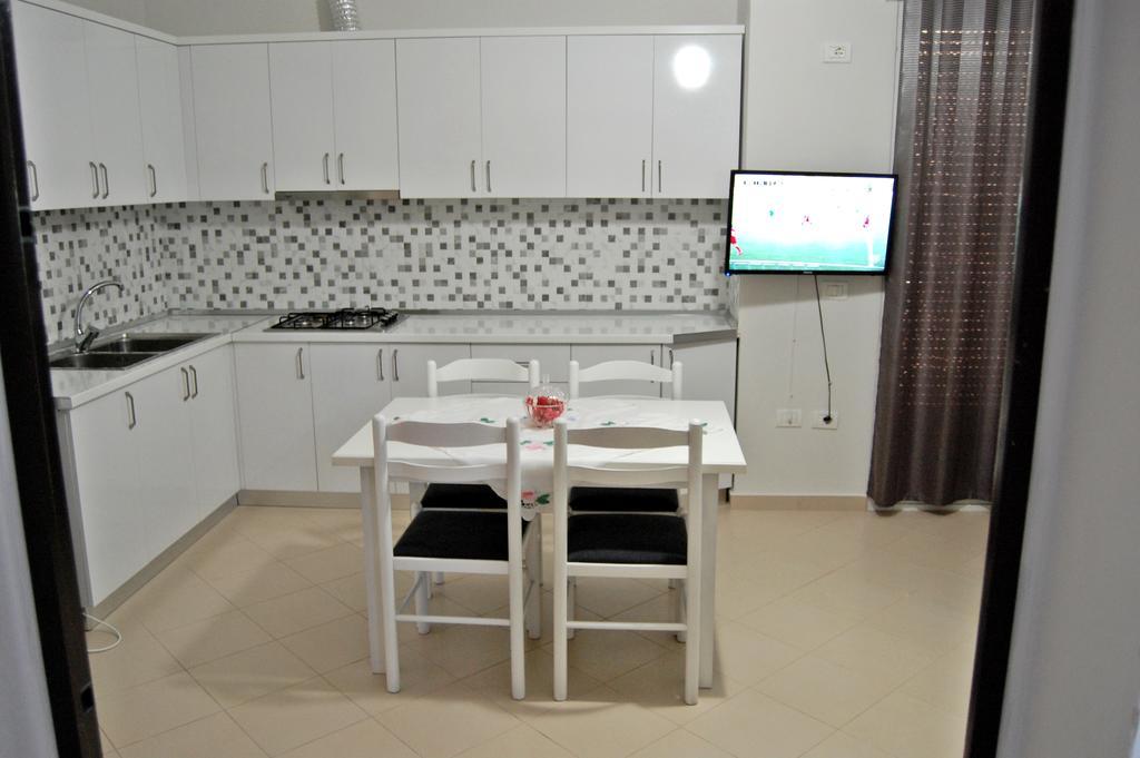Beach Apartments Era Orikum Luaran gambar